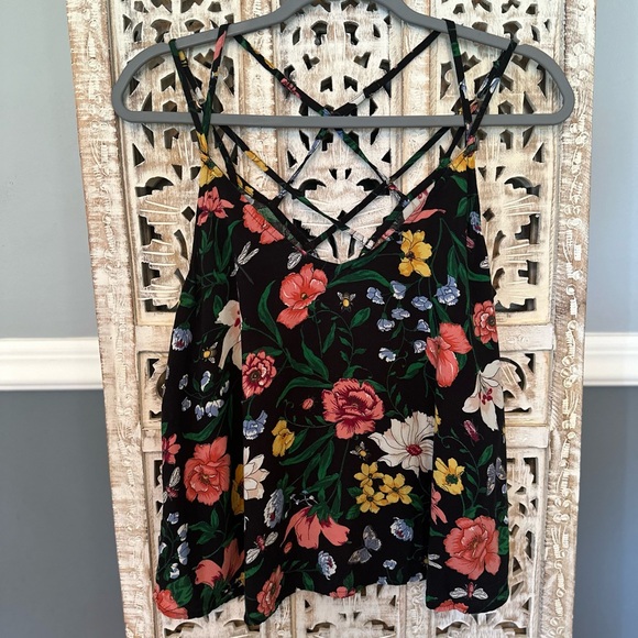 Women's tank - Picture 1 of 5